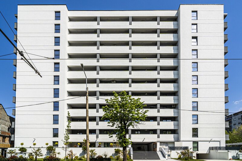Apartament  2 camere bloc  finalizat, terasa 20 mp, et. 5, bucatarie inchisa, metrou, comision 0%